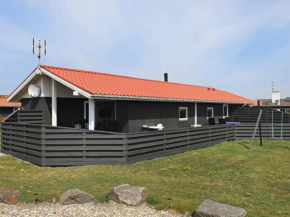 Classic Holiday Home in Jutland with Whirlpool